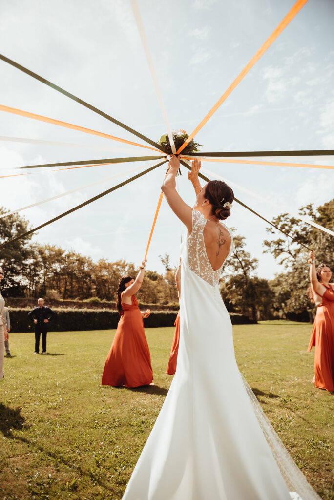 Jeu du ruban - Bouquet de la mariée - Chateau de la Rousselière