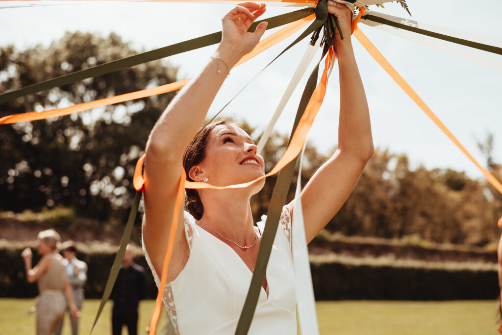 Jeu du ruban - Bouquet de la mariée - Chateau de la Rousselière